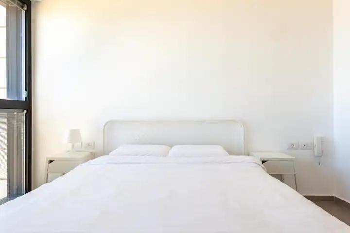 Oַ&O Group- Luxury Apt Tower Best Sea View בת ים מראה חיצוני תמונה