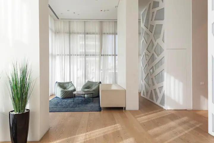 Oַ&O Group- Luxury Apt Tower Best Sea View בת ים מראה חיצוני תמונה