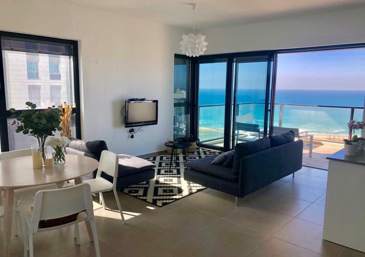 Oַ&O Group- Luxury Apt Tower Best Sea View בת ים מראה חיצוני תמונה