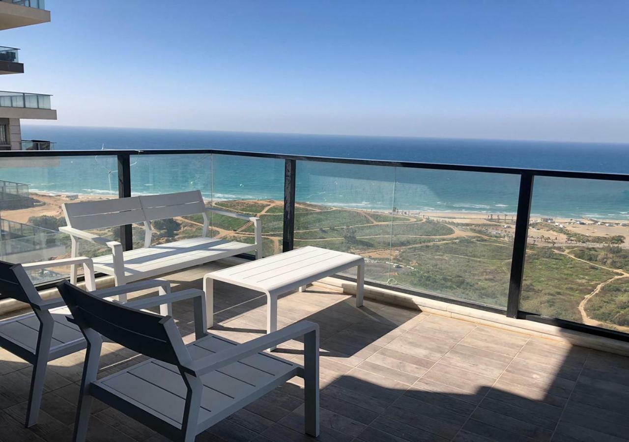 Oַ&O Group- Luxury Apt Tower Best Sea View בת ים מראה חיצוני תמונה