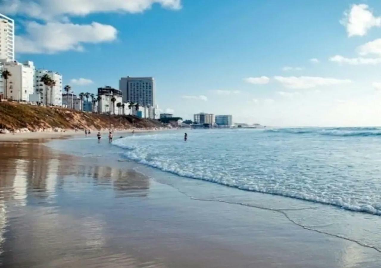 Oַ&O Group- Luxury Apt Tower Best Sea View בת ים מראה חיצוני תמונה